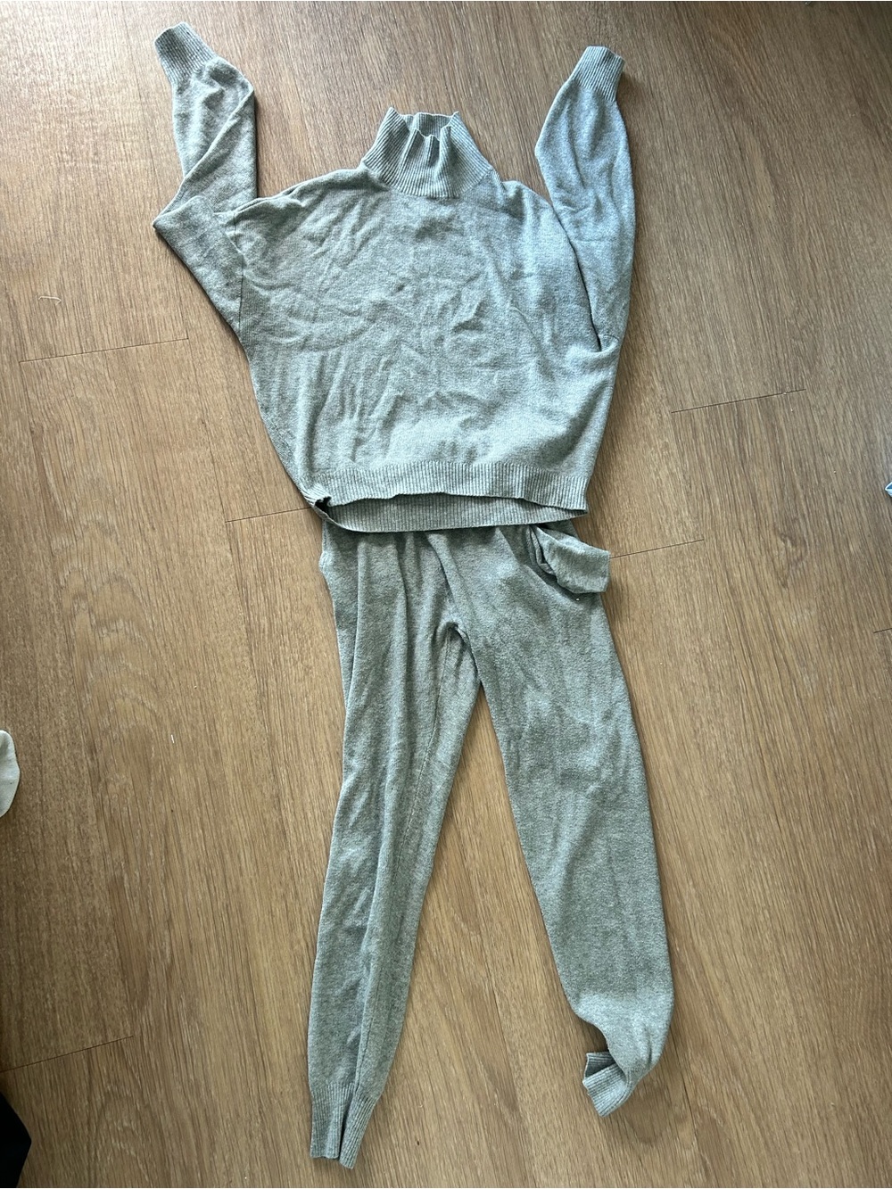 Abercrombie & Fitch Heather Gray Knit Loungewear Set
